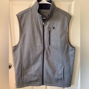 Izod lightweight gray spectator fleece vest